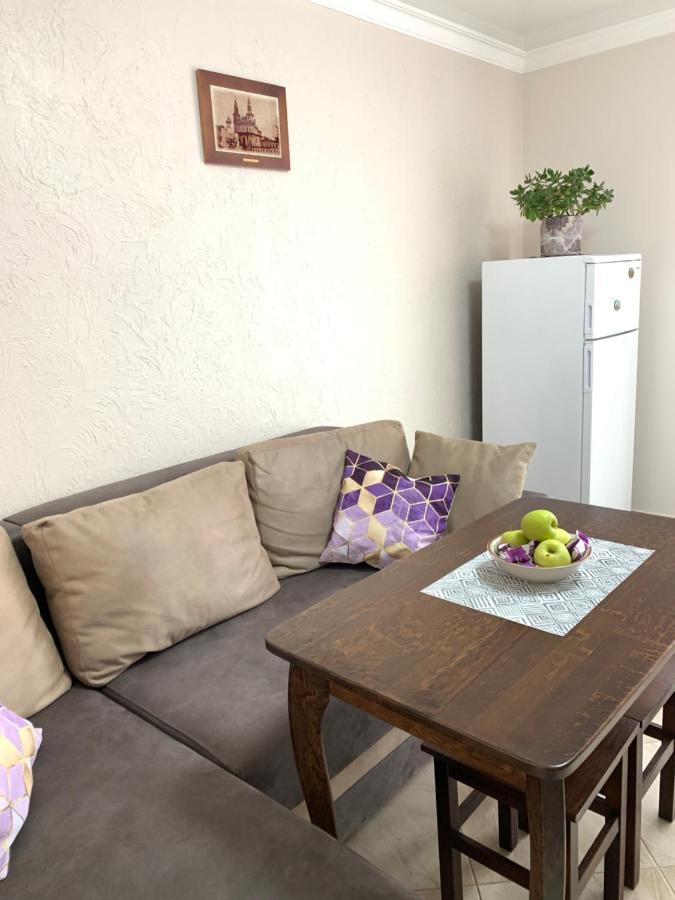 Центр. Поруч Парк Та Став Apartment เตอร์โนปิล ภายนอก รูปภาพ