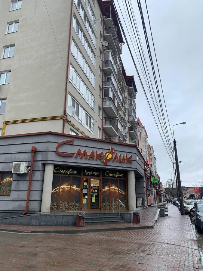 Центр. Поруч Парк Та Став Apartment เตอร์โนปิล ภายนอก รูปภาพ